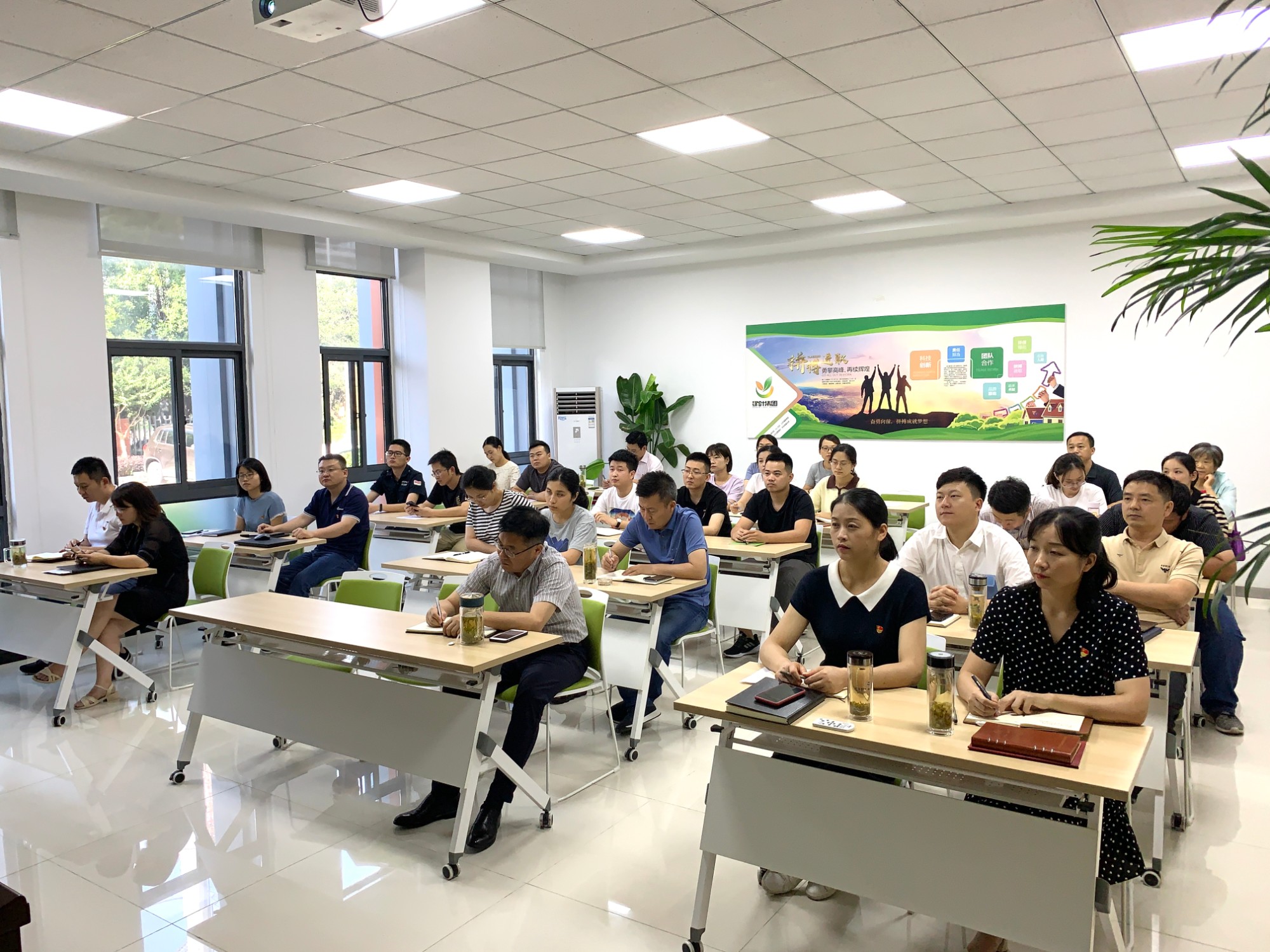 圖片關鍵詞 圖片關鍵詞